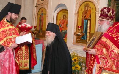 В Кунгуре 100-летнему монаху Никону вручили орден