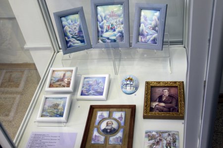 В Художественном музее города Кунгура открылась выставка художественной росписи по эмали