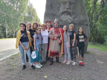 Юные художники из Кунгура побывали на пленэре на Владимиро-Суздальской земле
