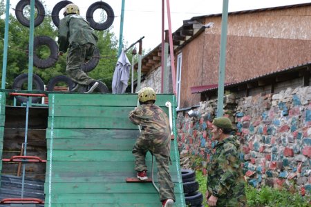 Военно-спортивная игра «Один день в армии» прошла в Кунгуре