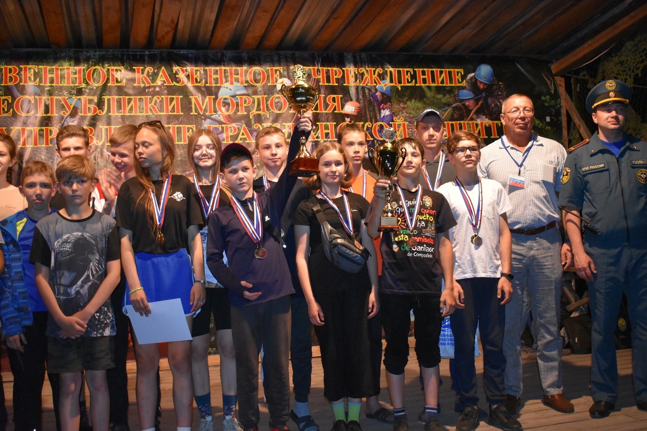 Юные спасатели команды Вертикаль из Кунгура - призеры соревнований Приволжского федерального округа